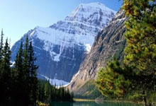 问鼎国际：国足世预赛迎关键战 杭州主场花式“宠”球迷3-24 20：52.